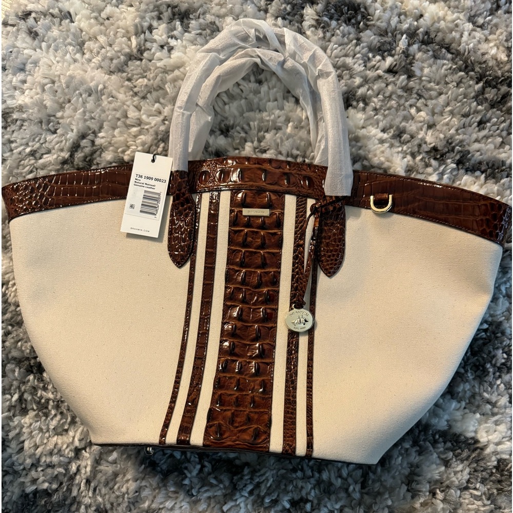 BRAND NEW, NEVER USED Brahmin handbag